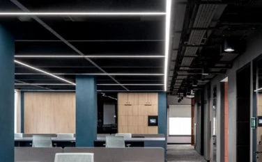 Ihe na-akpata ọnụ ahịa ọkụ Linear LED: Ntuziaka onye zụrụ maka B2B Sourcing